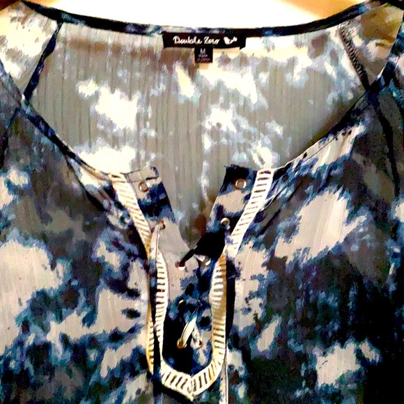 Beautiful Gossamer Embroidery Mini Dress - Picture 2 of 8